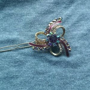 Retro/vintage hair clip